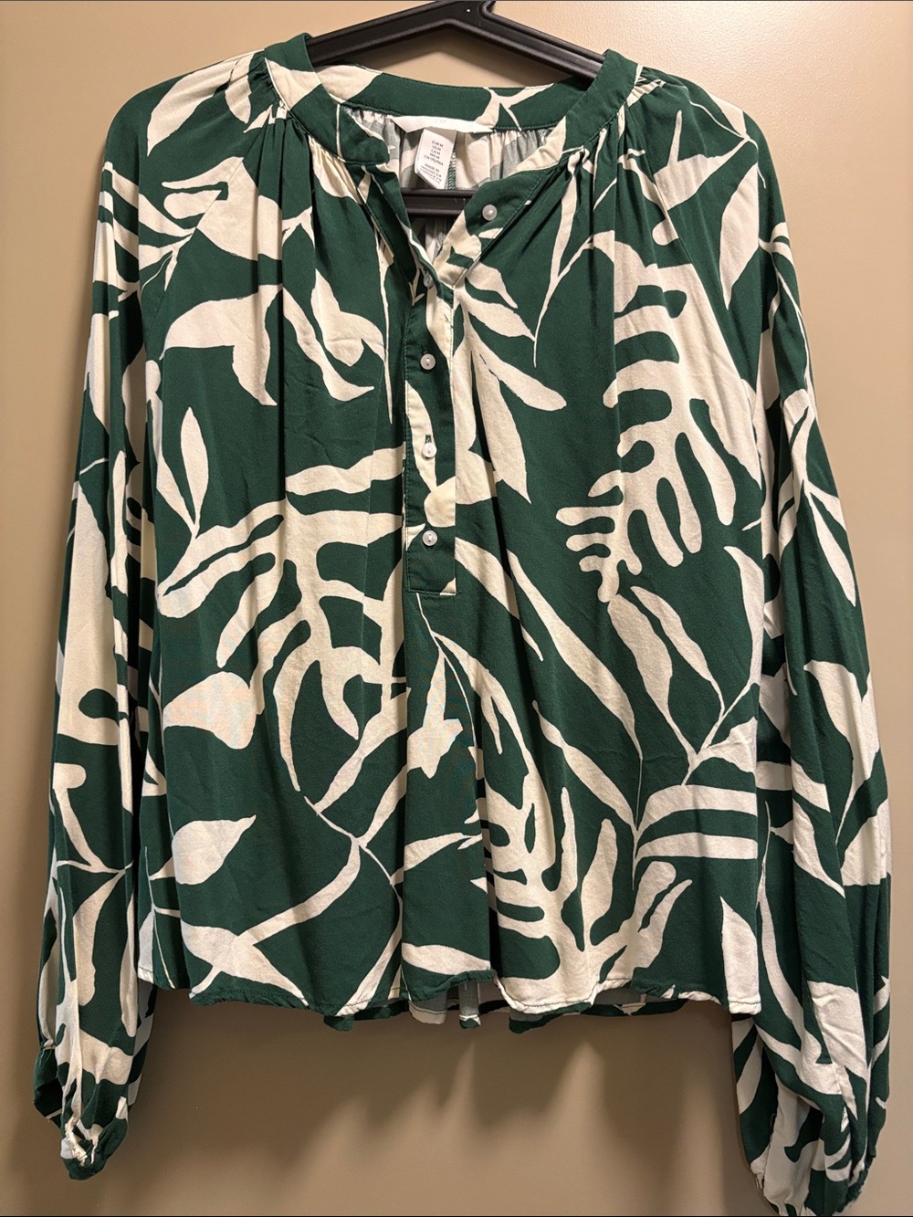 H&M Green and White Botanical Print Button-Front Blouse